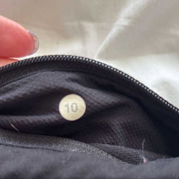 Lululemon Athletica Black Patterned Leggings - Picture 6 of 8